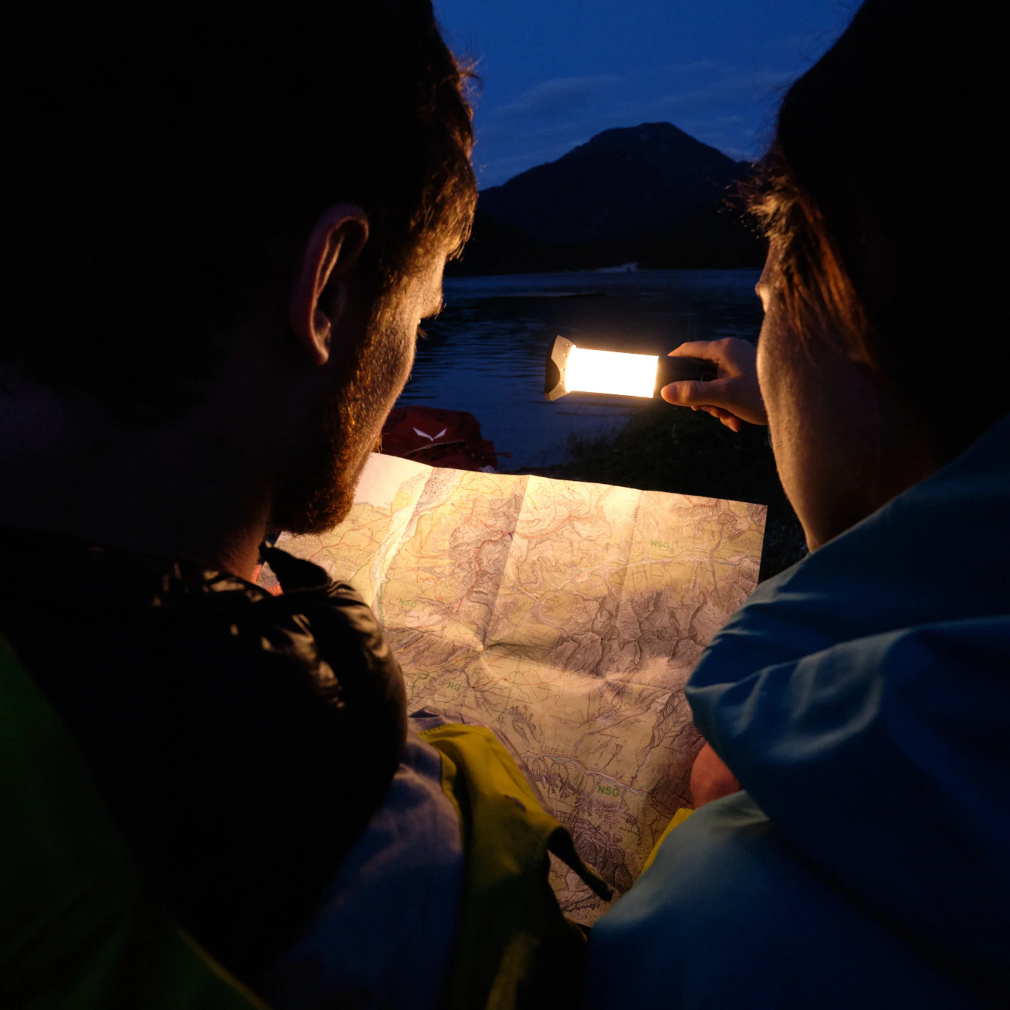 ML6 Warm Light Lantern - Image 4